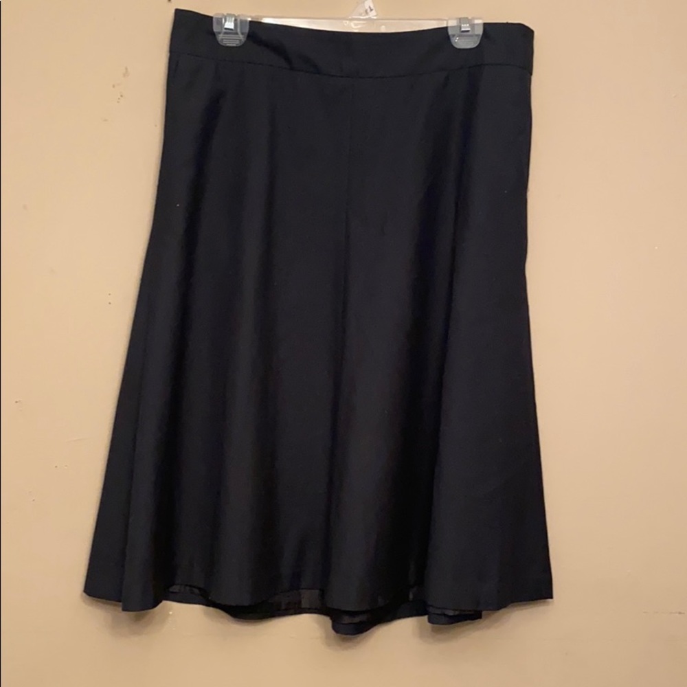 ❤️Sale 3 for $25 Black a-line midi skirt Merona 8
